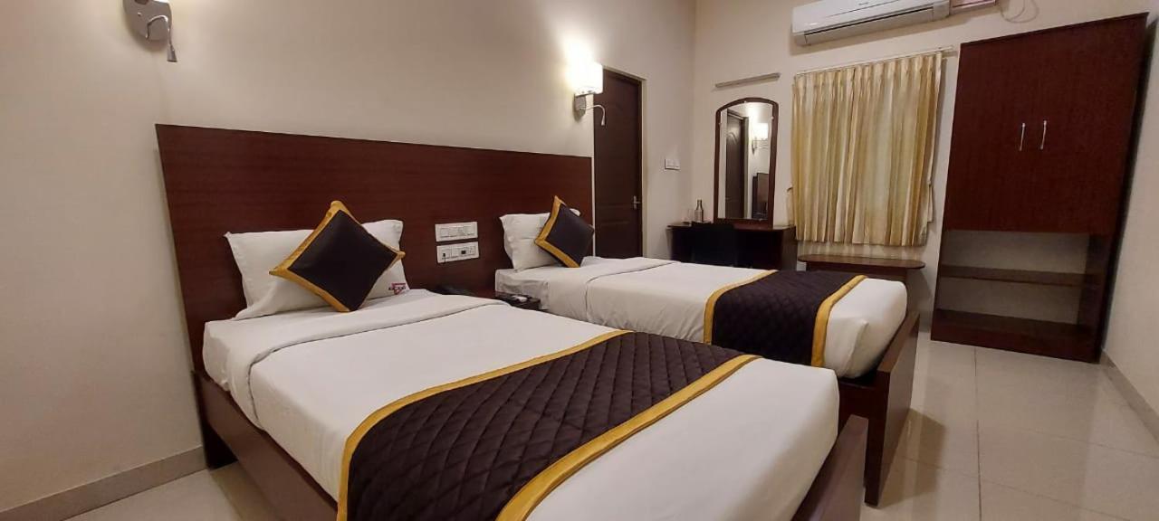 Ymca Program Centre Hotel Salem Luaran gambar